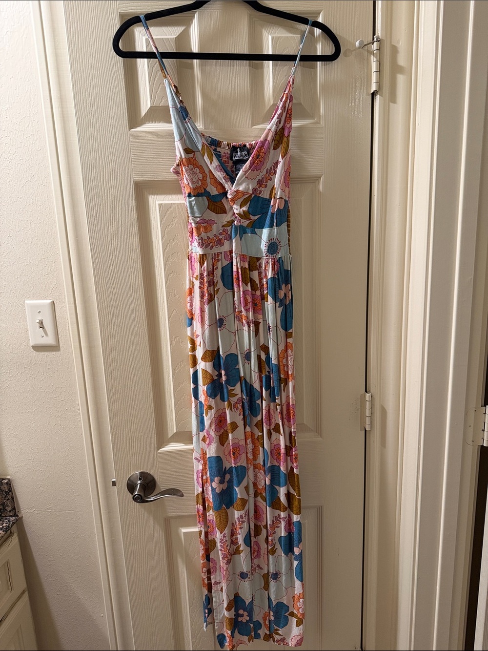 Floral Maxi Dress with Spaghetti Straps - Multicolor